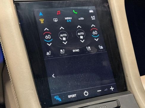 Used 2021 Porsche Taycan 4S image 37