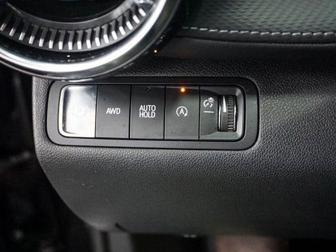 Used 2025 Chevrolet Equinox LT image 23