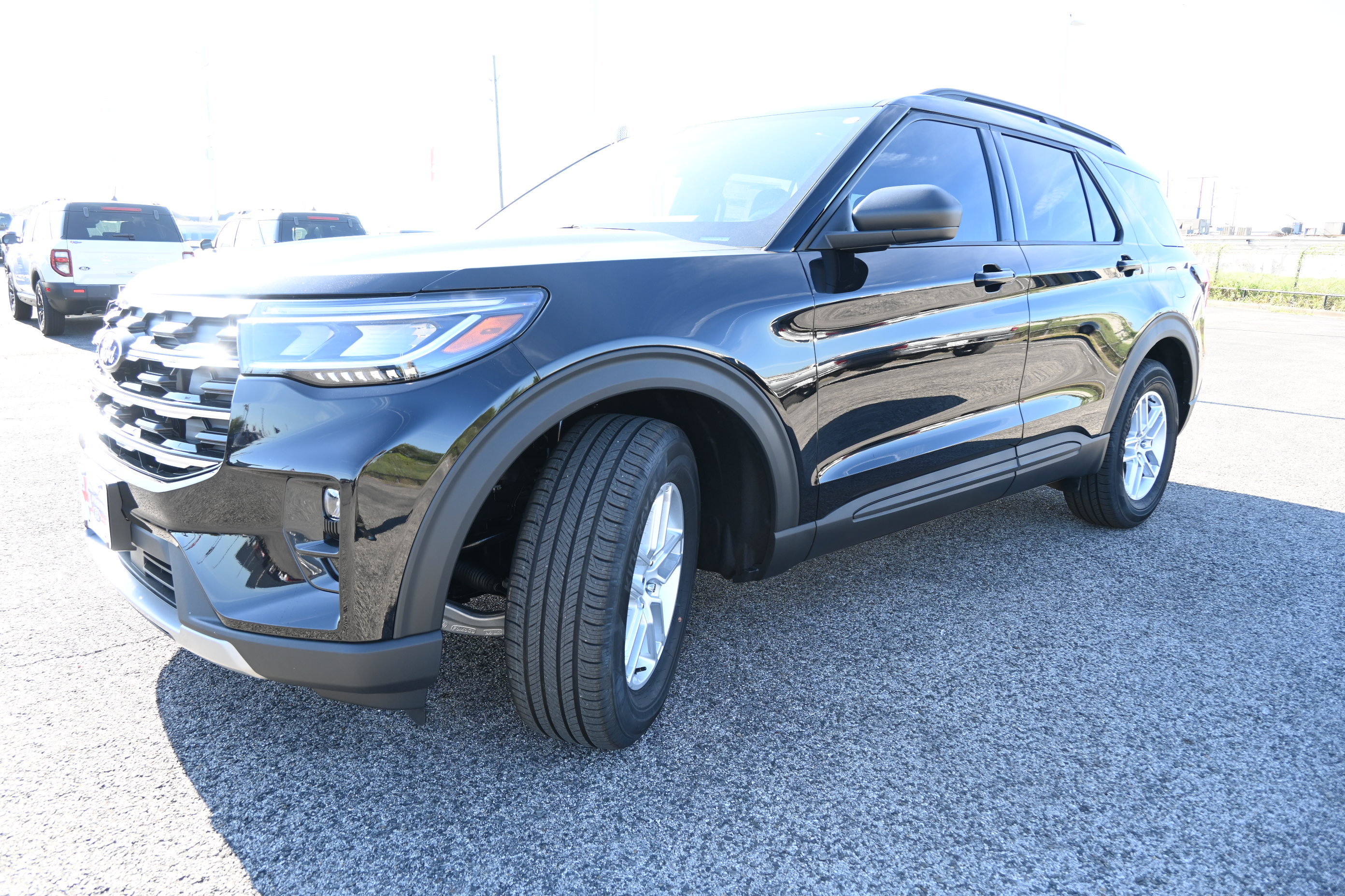 New 2027 Ford Explorer Active w/ Active Comfort Package RWD image 8