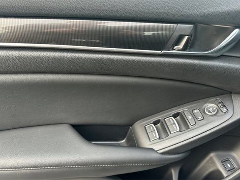 Used 2022 Honda Accord Sport image 10