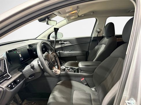 Certified 2023 Kia Sportage LX image 12
