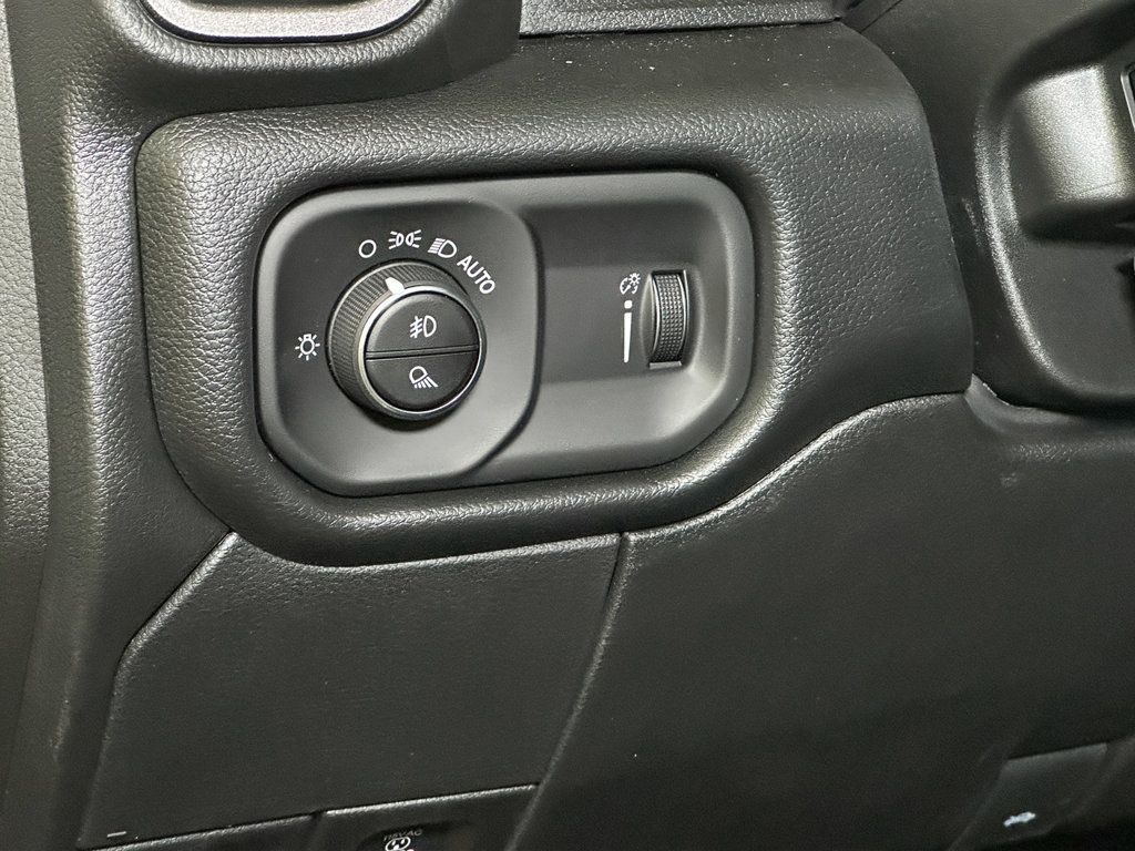 New 2026 RAM 2500 Tradesman AWD/4WD image 19