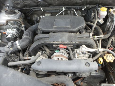 Used 2010 Subaru Outback 2.5i image 43