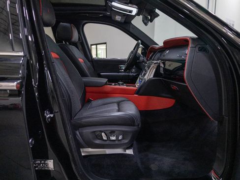 Used 2020 Rolls-Royce Cullinan AWD/4WD image 30