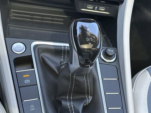 New 2026 Volkswagen Jetta SE FWD image 26