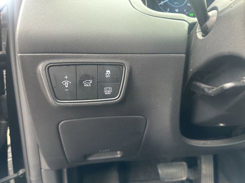 Used 2024 Hyundai Tucson Limited image 32