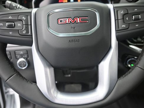 New 2026 GMC Sierra 2500 SLE image 10