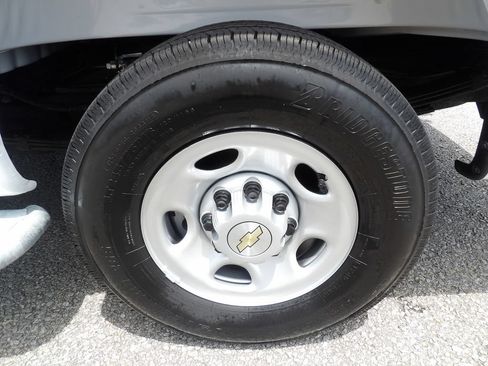 Used 2025 Chevrolet Express 2500 w/ Driver Convenience Package RWD image 51
