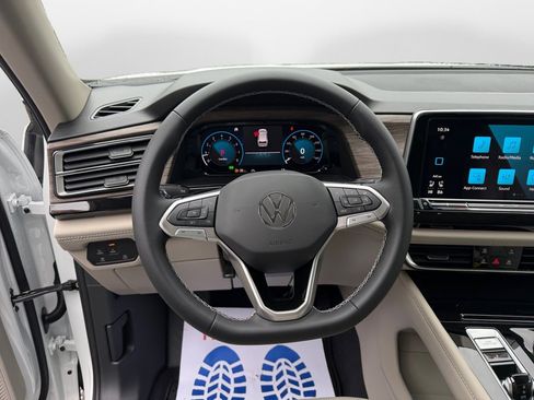 New 2026 Volkswagen Atlas SEL image 10
