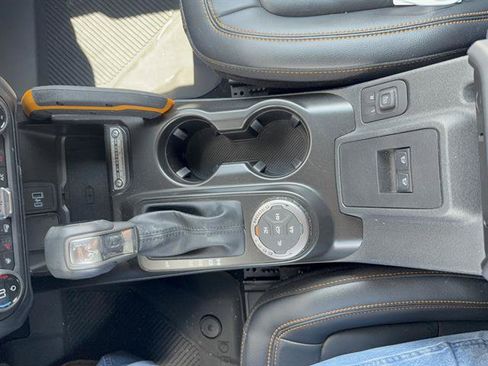 Used 2023 Ford Bronco Badlands AWD/4WD image 11