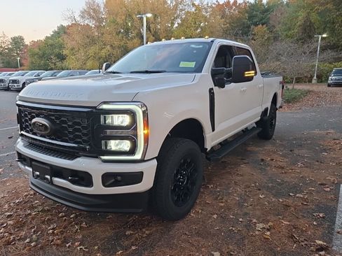 New 2026 Ford F350 XLT w/ XLT Premium Package AWD/4WD image 5