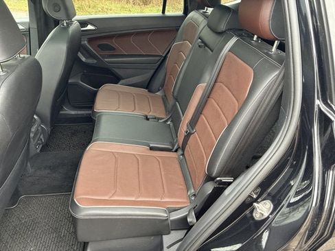 Used 2022 Volkswagen Tiguan SEL R-Line image 20