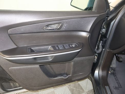 Used 2012 GMC Acadia SLT image 33