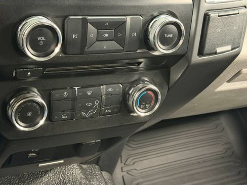 Used 2018 Ford F250 XLT AWD/4WD image 17