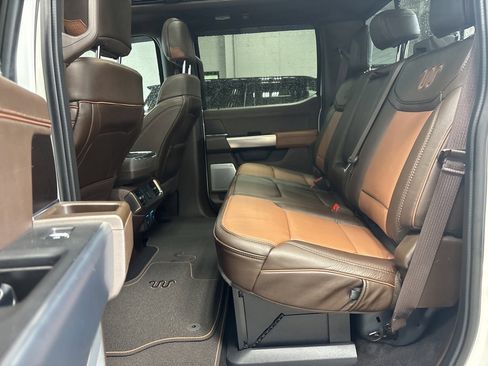 Used 2024 Ford F150 King Ranch w/ FX4 Off-Road Package image 19