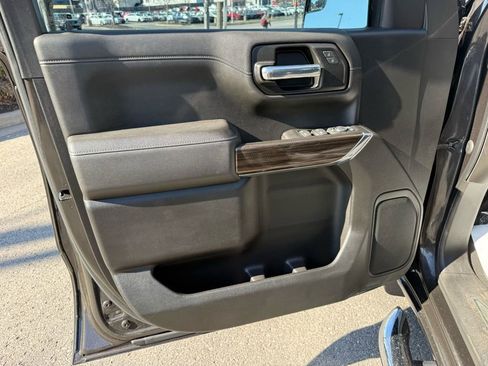 Used 2021 Chevrolet Silverado 1500 LT image 16