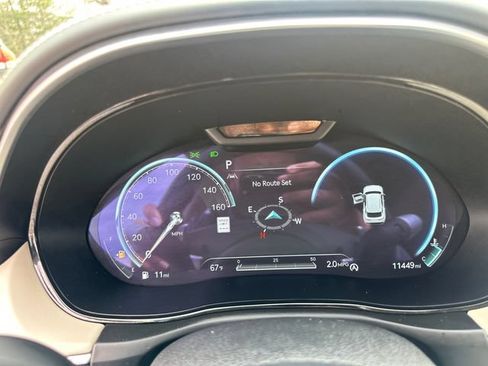Used 2025 Genesis GV70 3.5T Sport w/ Sport Prestige Package AWD/4WD image 38