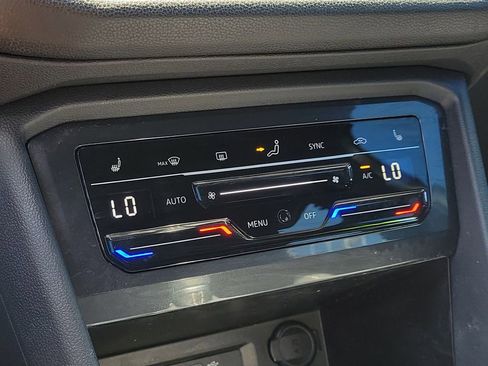 Used 2023 Volkswagen Tiguan SE R-Line FWD image 25