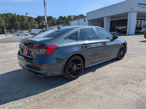 Used 2024 Honda Civic Sport image 3