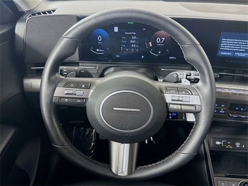 Certified 2025 Hyundai Kona Limited image 23