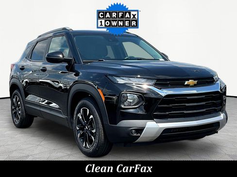 Used 2023 Chevrolet TrailBlazer LT FWD image 3