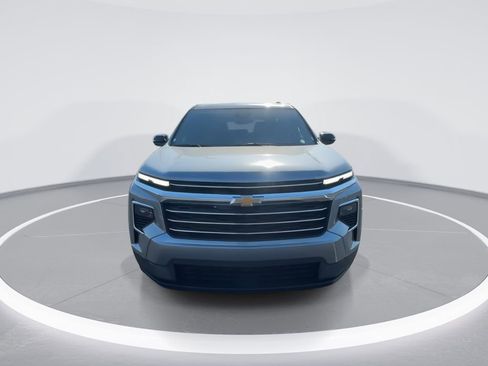 New 2026 Chevrolet Traverse LT FWD image 3