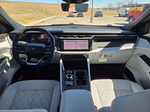 New 2026 Jeep Cherokee Overland w/ Advanced Pro Tech Group image 15