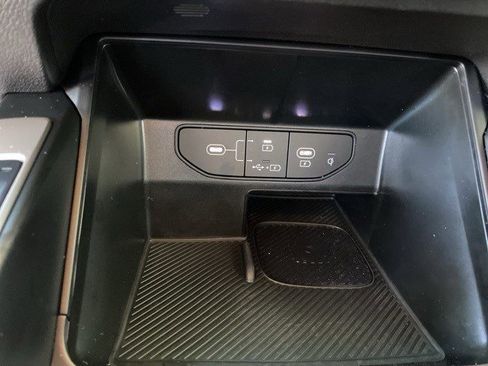 Used 2025 Kia Sorento EX image 23