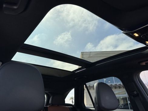 Used 2023 Mercedes-Benz GLC 300 4MATIC image 7