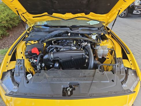 Used 2024 Ford Mustang Convertible image 38