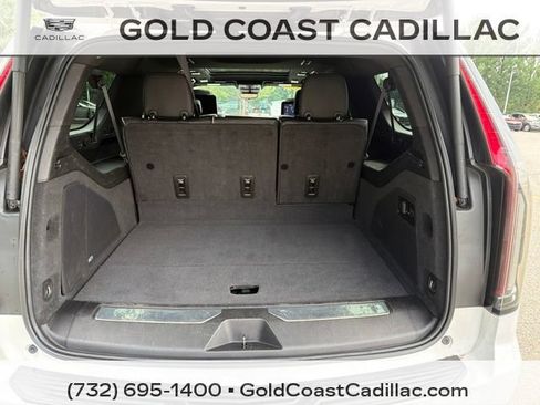 Used 2021 Cadillac Escalade ESV Premium Luxury w/ Driver Assist Tech Package AWD/4WD image 15