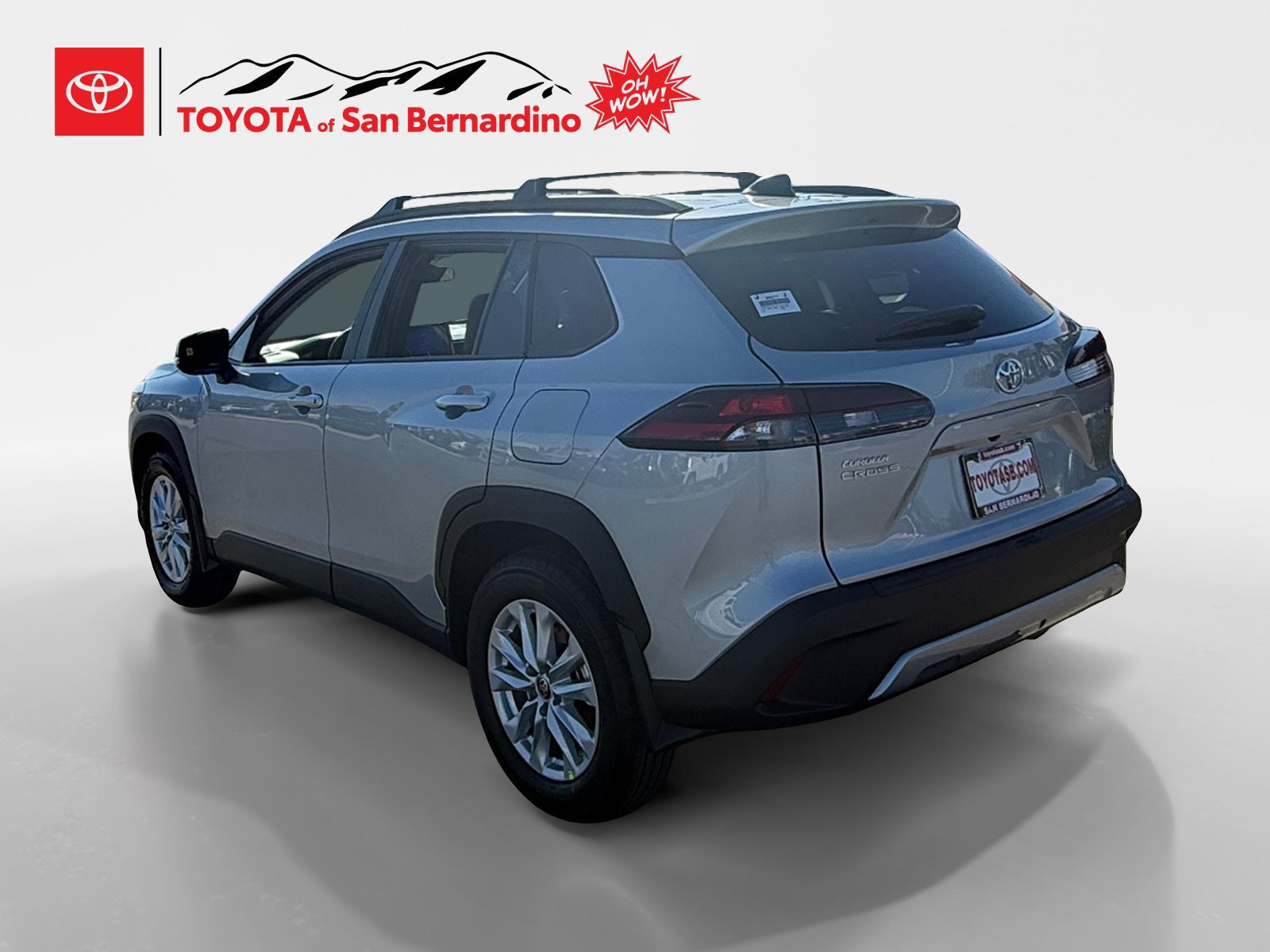 New 2026 Toyota Corolla Cross LE w/ Moonroof Package FWD image 3