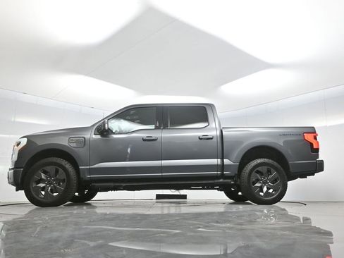 Used 2022 Ford F150 Lightning Lariat AWD/4WD image 60