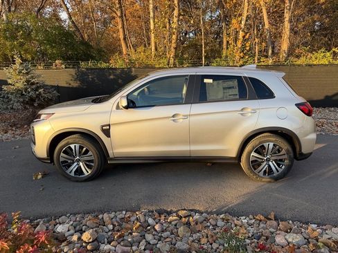 New 2025 Mitsubishi Outlander Sport ES image 2