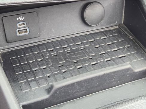 Used 2024 Ford Mustang Premium image 27