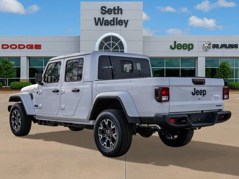 New 2026 Jeep Gladiator Sport image 5