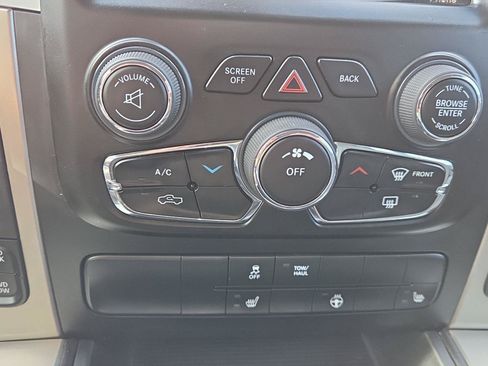 Used 2015 RAM 1500 Big Horn AWD/4WD image 27