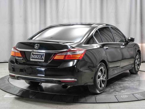 Used 2017 Honda Accord LX image 8