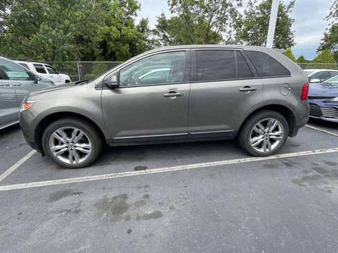 Used 2014 Ford Edge SEL w/ Equipment Group 205A FWD image 11