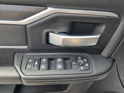 Used 2025 RAM 2500 Big Horn AWD/4WD image 14