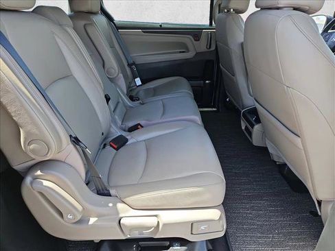 Used 2024 Honda Odyssey EX-L image 19