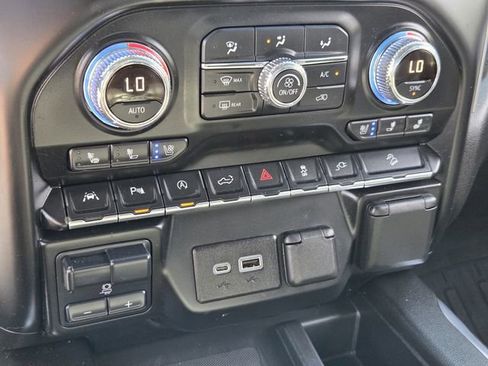 Used 2021 GMC Sierra 1500 SLT w/ SLT Convenience Package AWD/4WD image 20