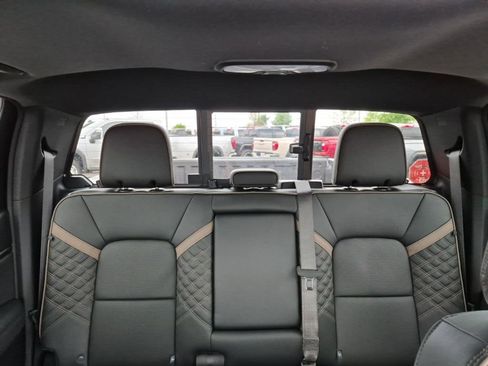 New 2026 GMC Canyon Denali image 41