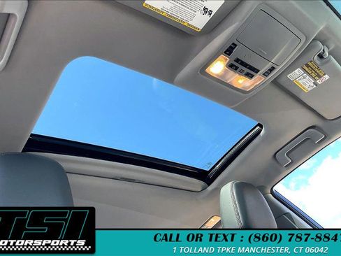 Used 2015 Toyota Highlander Limited AWD/4WD image 21