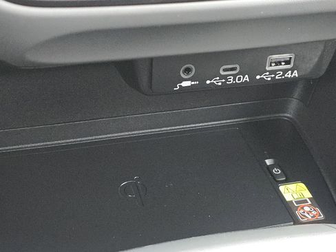 Certified 2025 Subaru Crosstrek 2.5i Limited w/ Crosstrek Mirror Package image 25