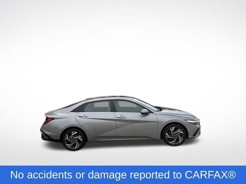 Used 2024 Hyundai Elantra Limited FWD image 2