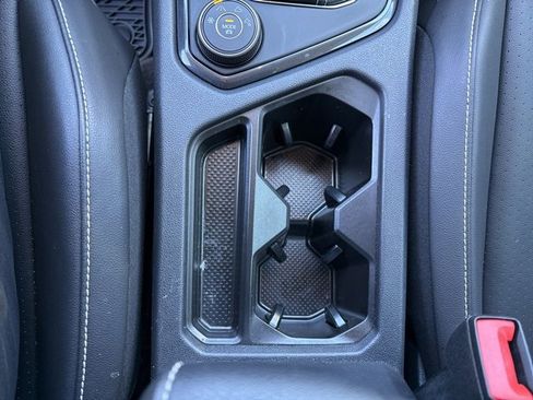 Used 2022 Volkswagen Tiguan SE image 29