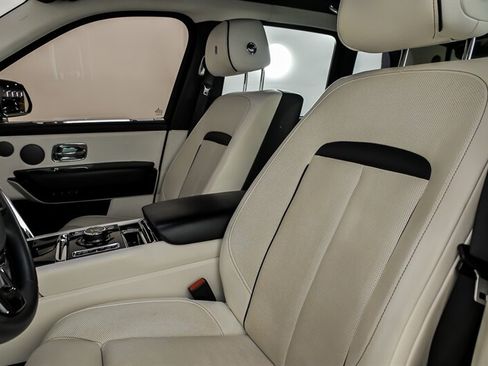 Used 2021 Rolls-Royce Cullinan AWD/4WD image 22