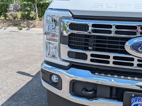 New 2025 Ford F350 XL w/ XL Chrome Package AWD/4WD image 9