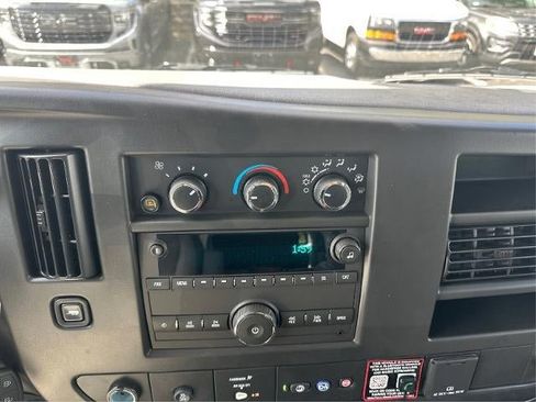 New 2025 GMC Savana 3500 Extended w/ Driver Convenience Package image 15